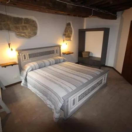 Castiglione - 4 Posti Letto